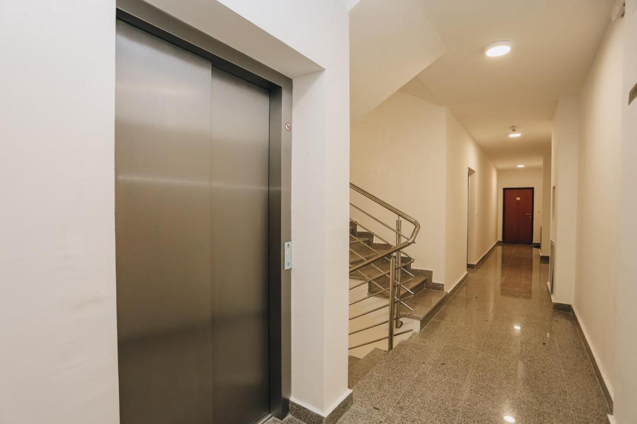 Apartments Viva Oliva Budva Exterior photo